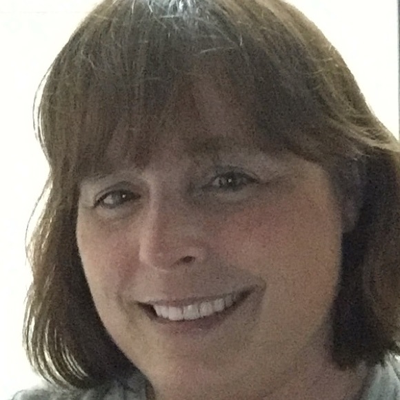 Meet your Posher, Heather - Picture 1 of 1